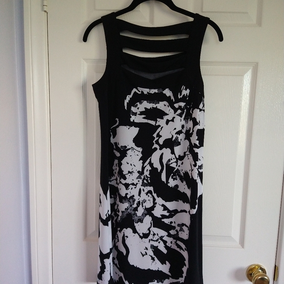 Style & Co Shift Dress Cutout Back - Picture 5 of 5